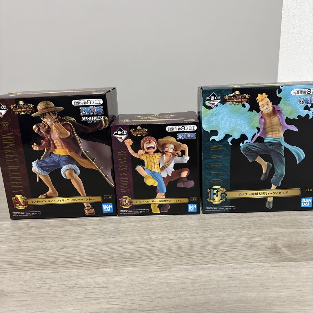 ワンピース フィギュアセット ルフィー & シャンクス & バギー&マルコ 7,885円