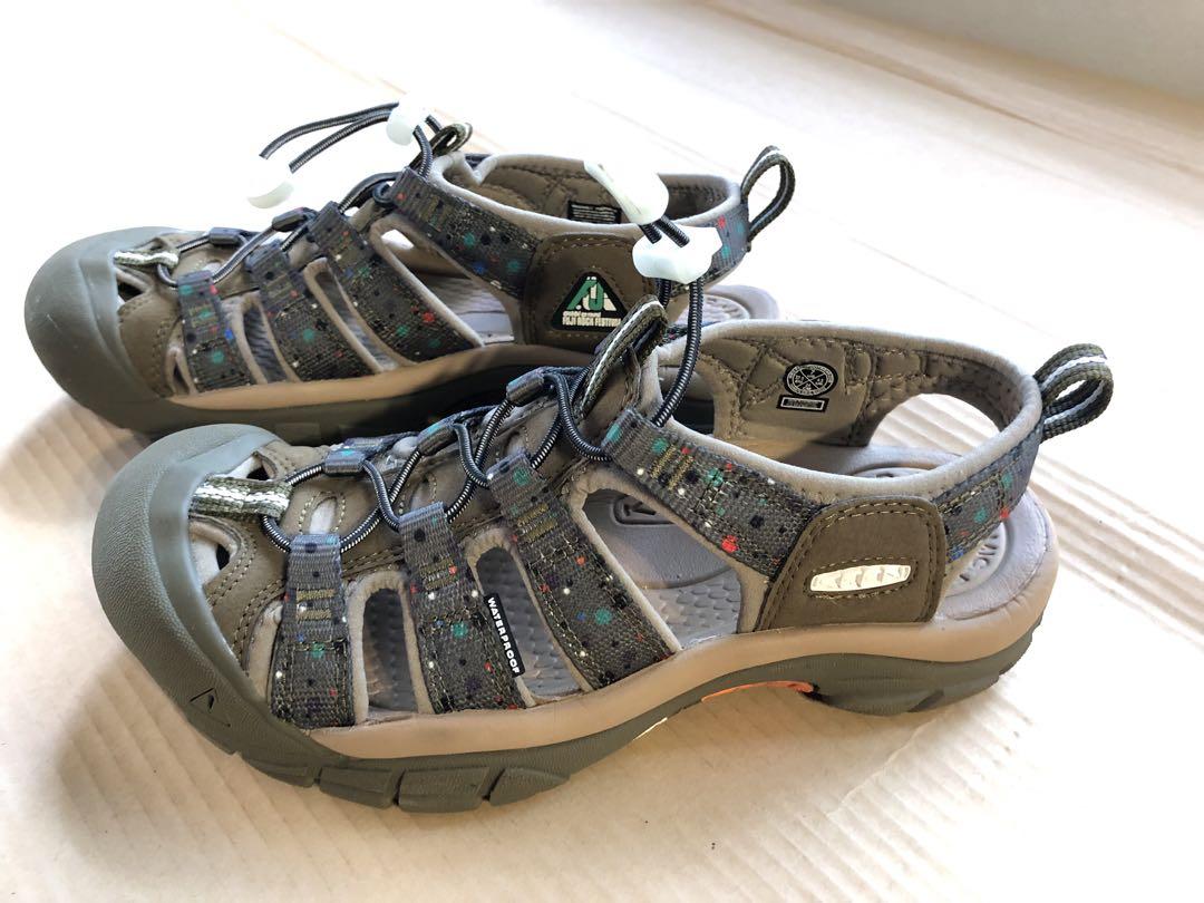 KEEN サンダル　レディース　FUJI ROCK NEWPORT RETORO