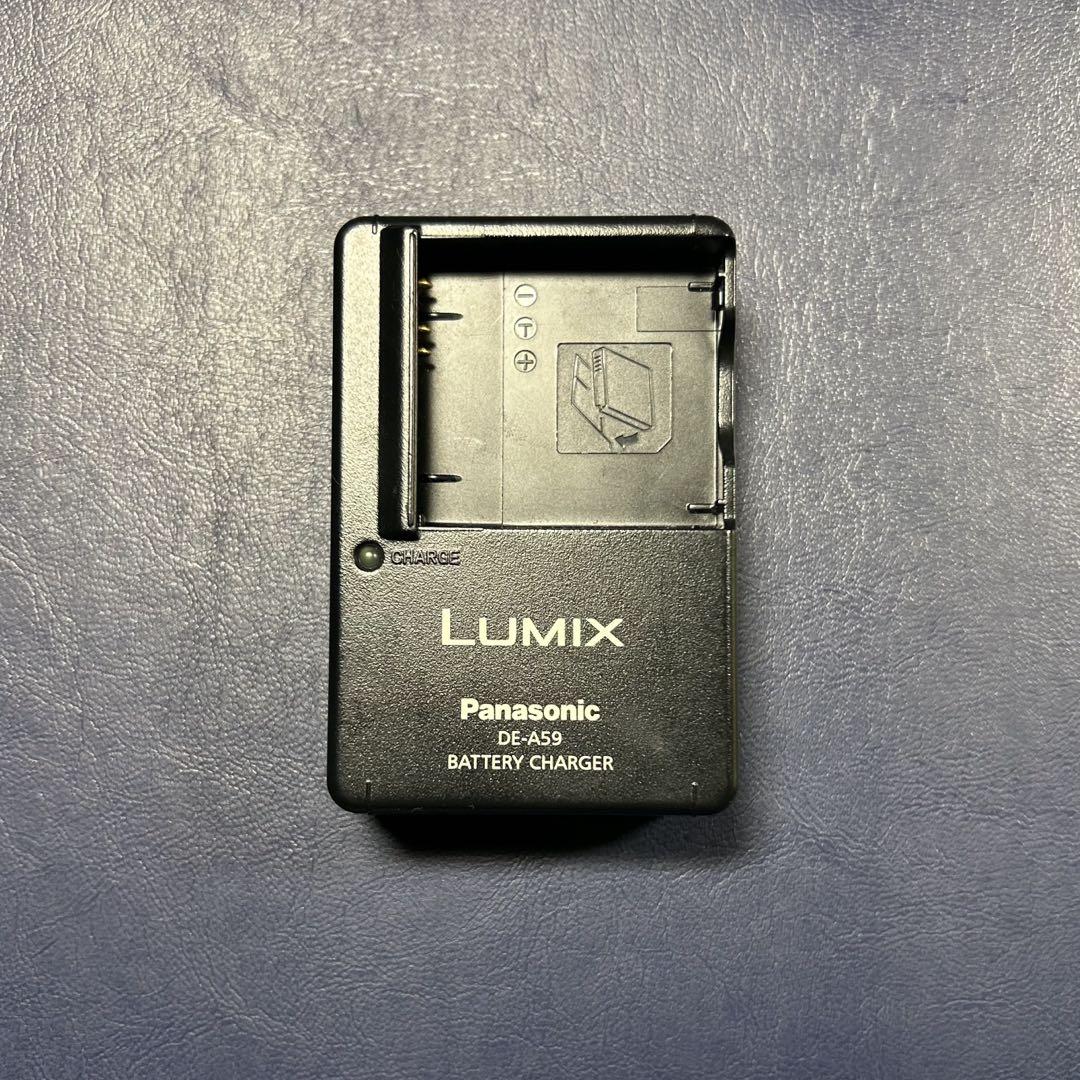Panasonic LUMIX DMC-FX60 デジタルカメラ ゴールド