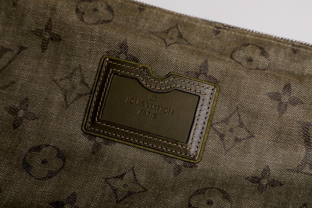 ルイ・ヴィトン メンズ・コレクション限定カーキモノグラム ショルダーバッグ