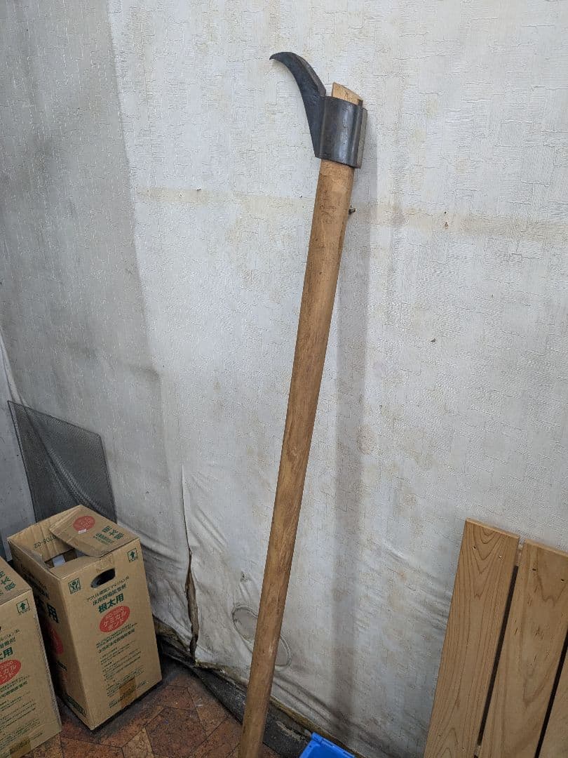 多用途ツール 木製柄 金属刃