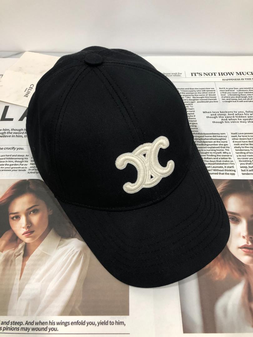 CELINE セリーヌ　トリンオフ　ベースボールキャップ