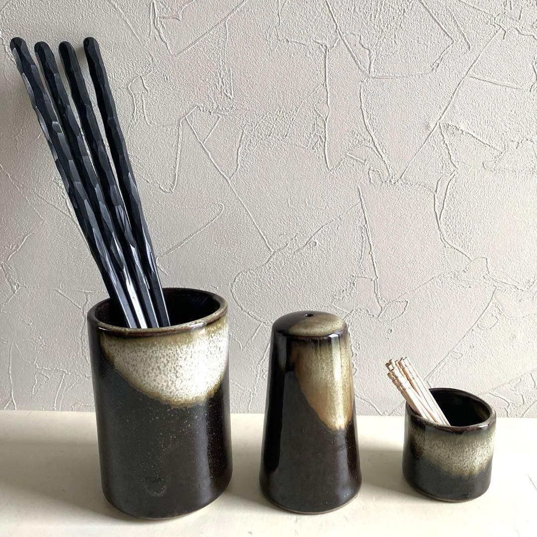 瀬戸焼陶器箸立て爪楊枝立て塩胡椒入れ陶磁器