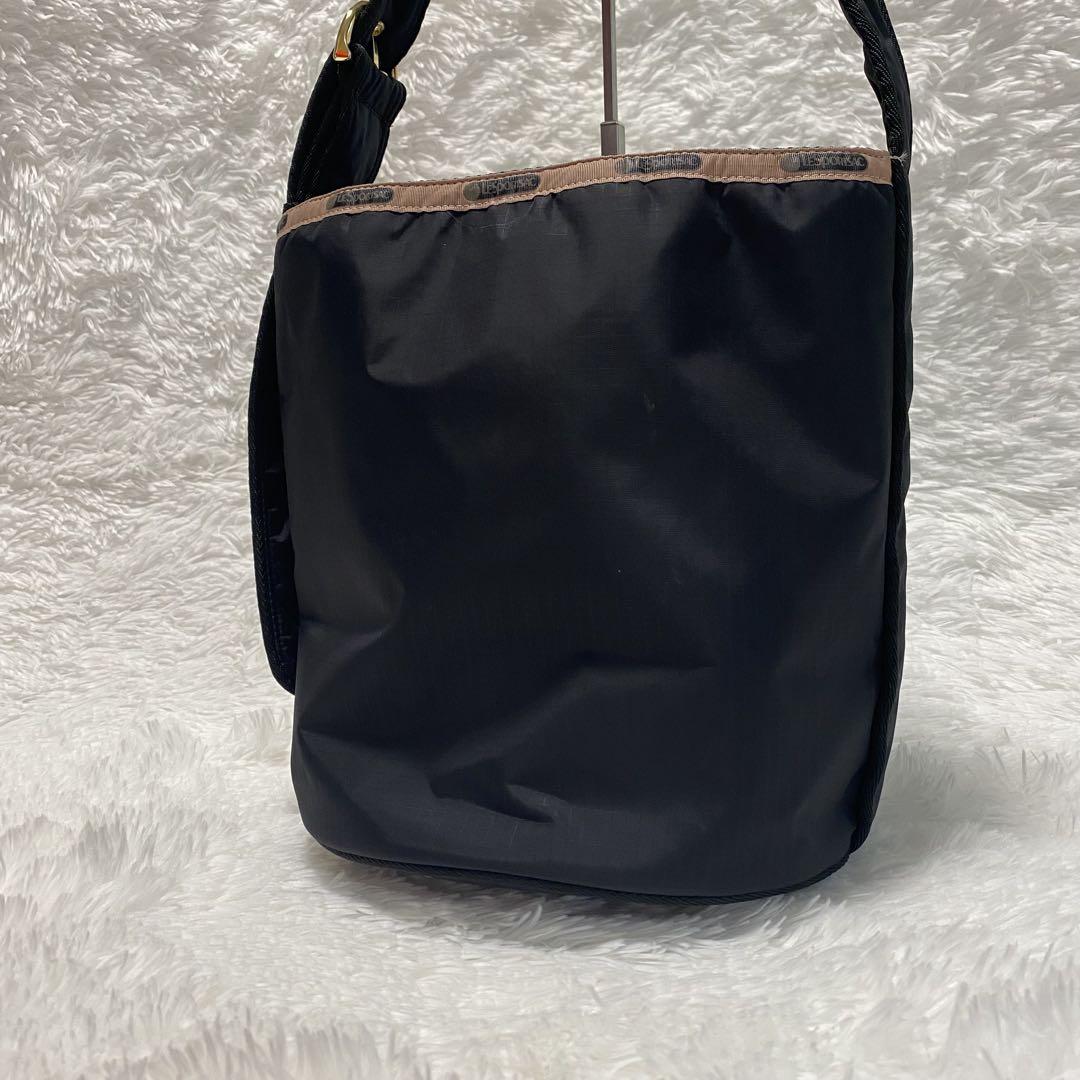 人気品　レスポートサック アトリエ バケツ型ハンドバッグ ワンショルダー　ゼブラ