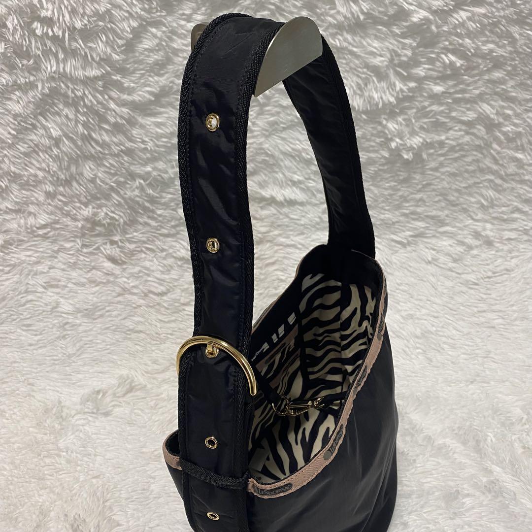 人気品　レスポートサック アトリエ バケツ型ハンドバッグ ワンショルダー　ゼブラ