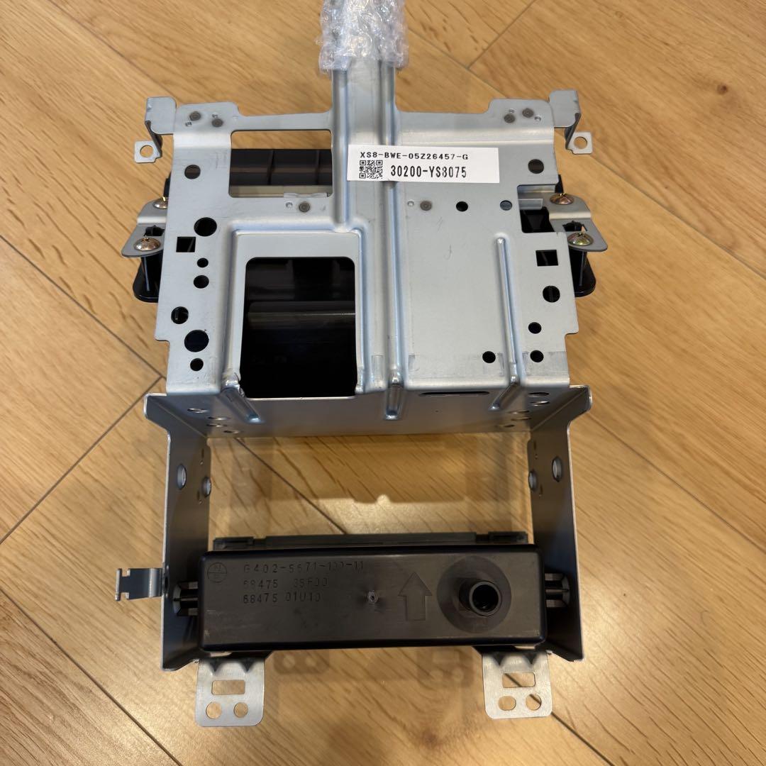 スカイライン V35 純正 オーディオ ナビ ボックス ブラック 車用
