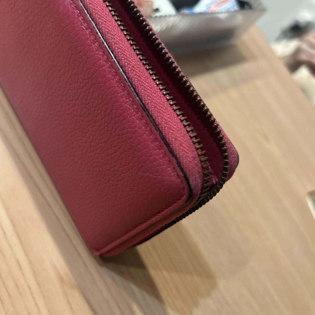 GUCCI ピンク ロゴ 長財布
