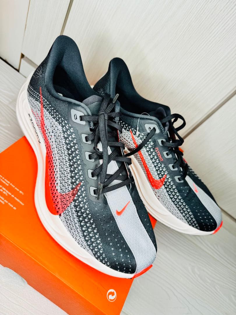 【新品】ナイキ(NIKE)ペガサス プラス 27.0㎝ ランニングシューズ 【新品】ナイキ(NIKE)ペガサス プラス 27.0㎝ ランニングシューズ