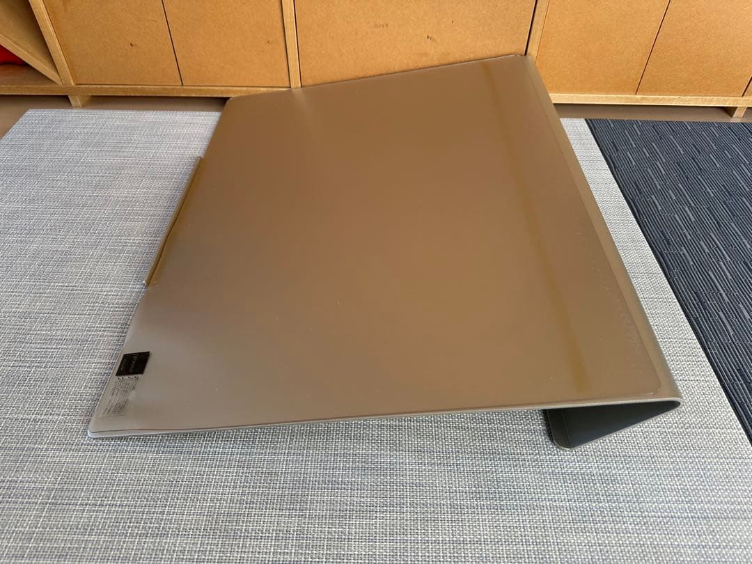 ボーダレス アングル10 透明マット付き目立った傷や汚れなし MARWIL-DEMENAGEMENTS_CH