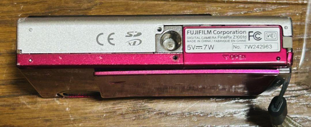 FinePix Z100fd ピンク デジタルカメラ フジフィルム