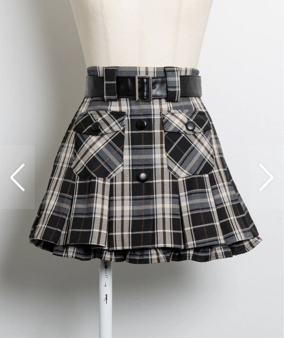 pium レザーベルトチェックプリーツミニスカート