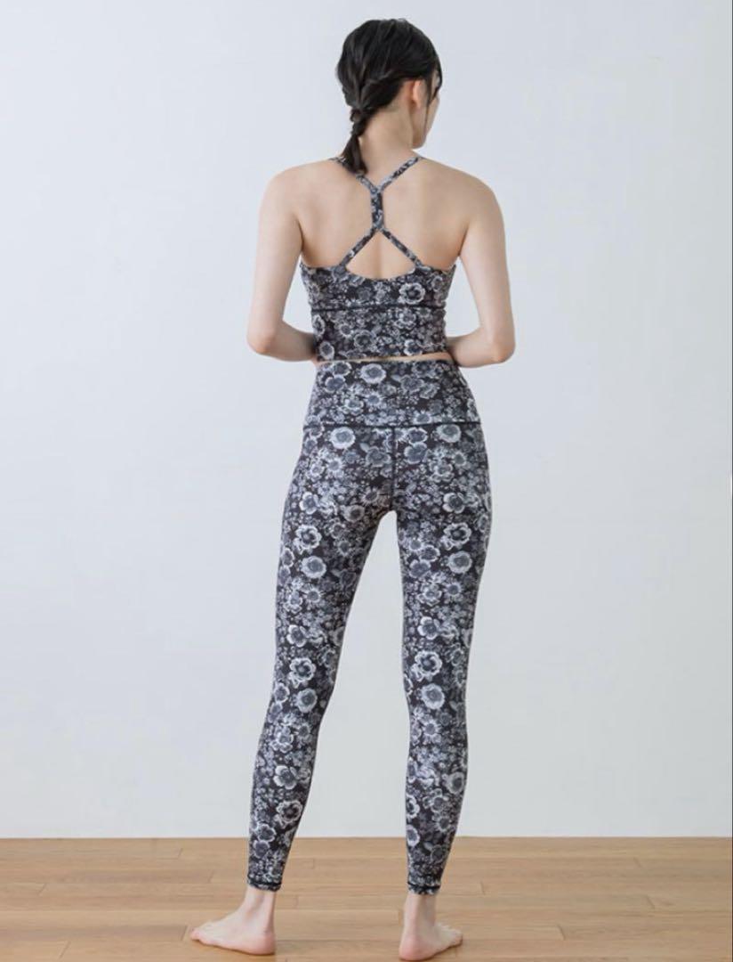 【SUKALA】ヨガウェアセット【中古品】 sukala ヨガウェア 上下セット - メルカリ