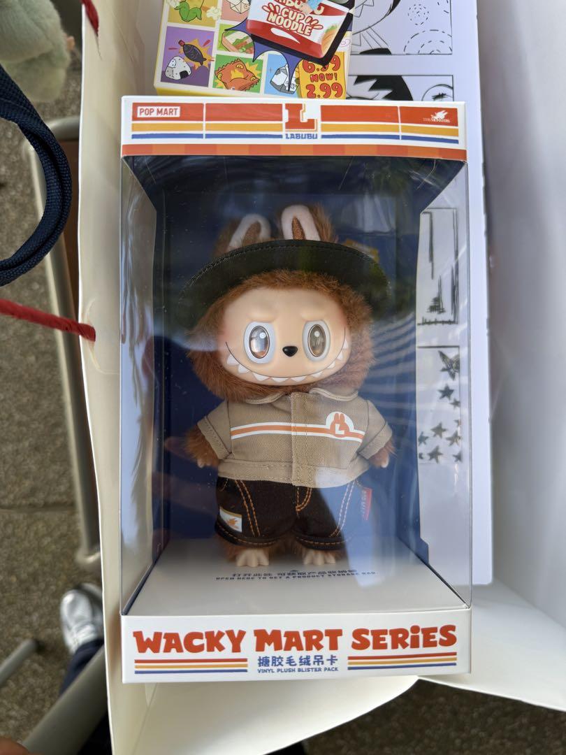 POPMART WACKY MART SERIES ラブブ　labubu
