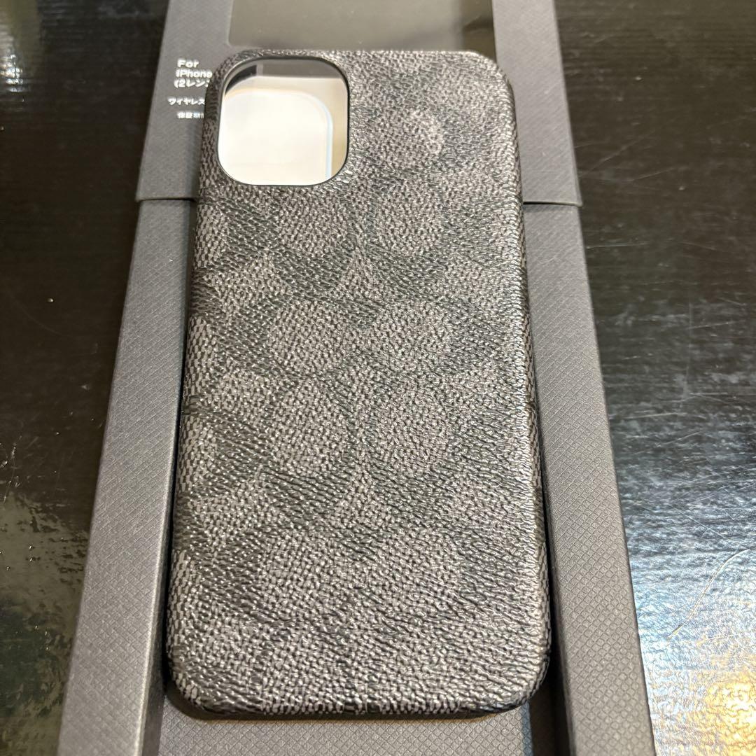 COACH ハードケース/シグネクチャー iPhone16Plus