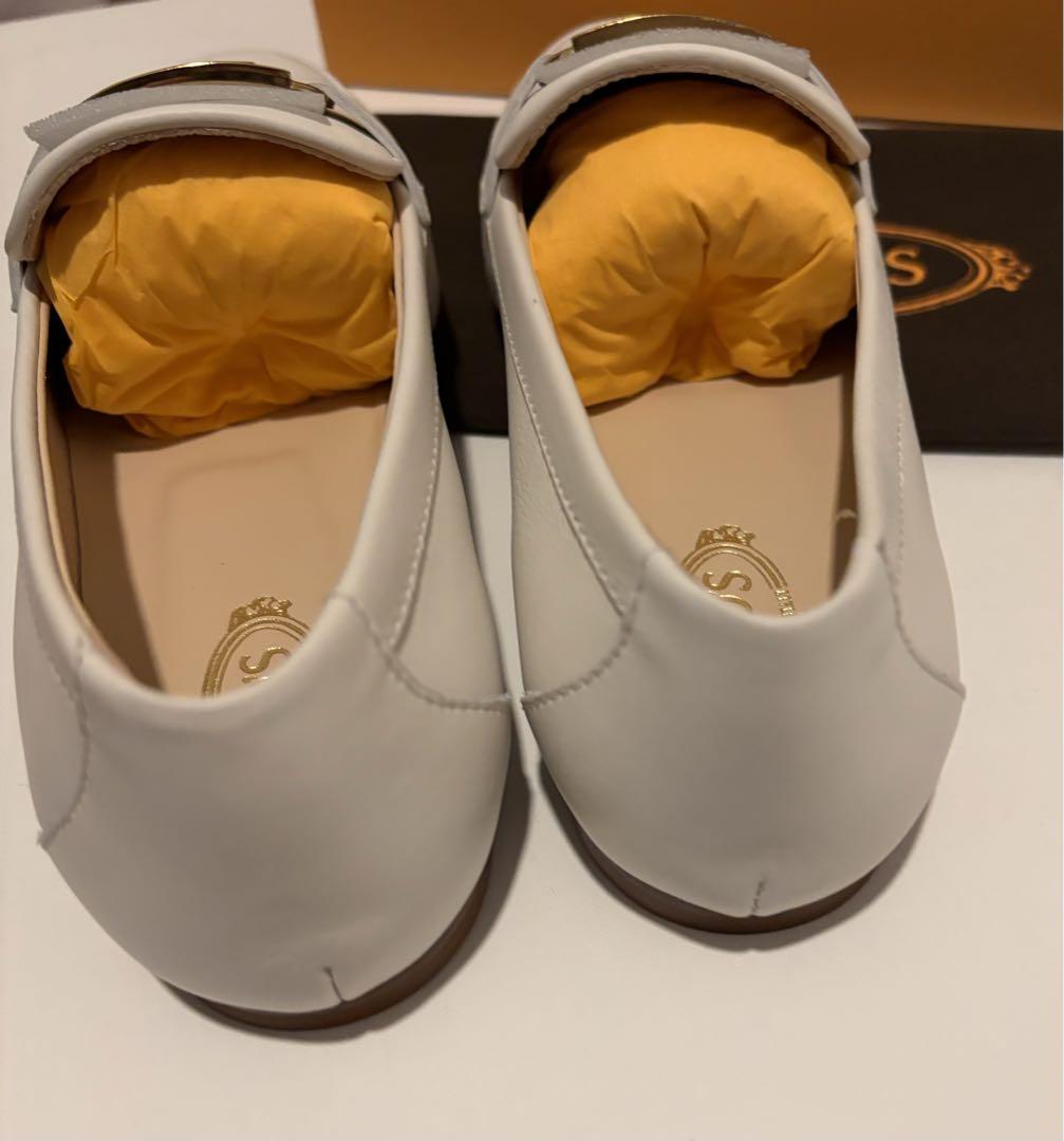 【新品現行品】TOD’S/トッズ　Tタイムレスローファー　アイボリー
