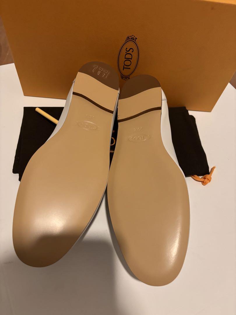 【新品現行品】TOD’S/トッズ　Tタイムレスローファー　アイボリー