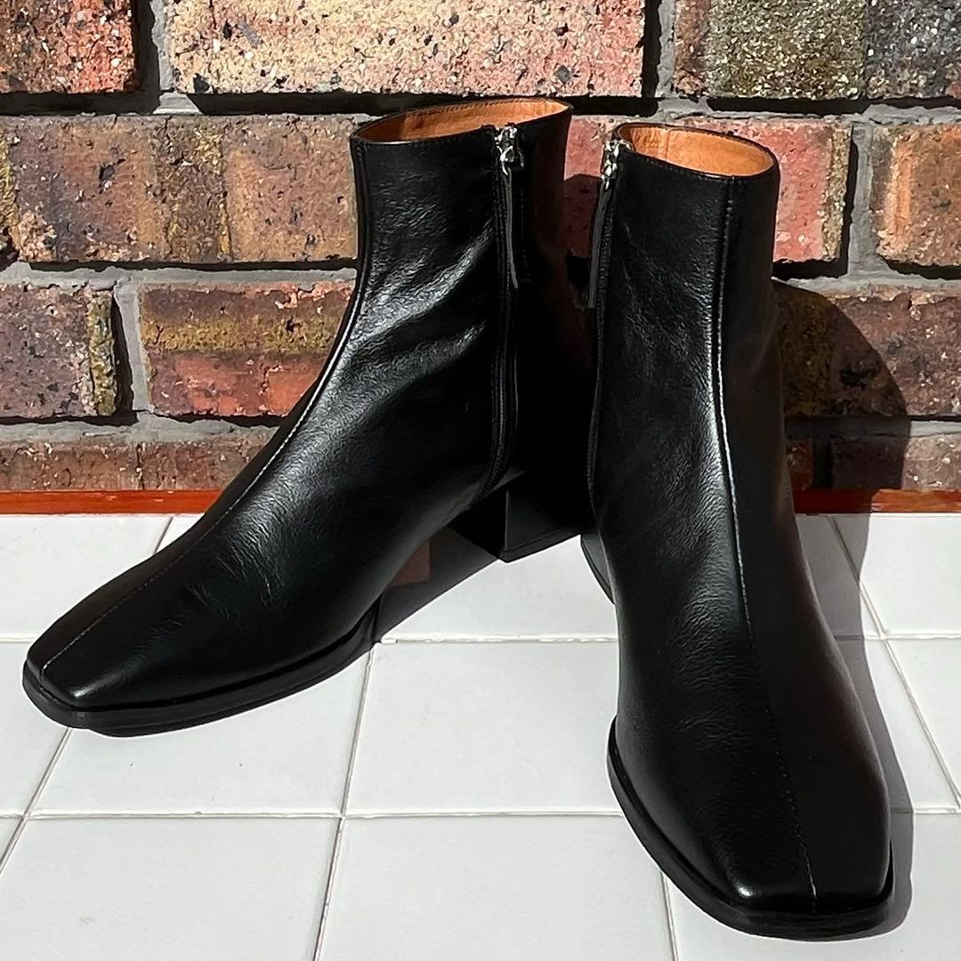 アンヘル アラルコン スクエアトウ ショートブーツ アンヘル アラルコン スクエアトウ ショートブーツ