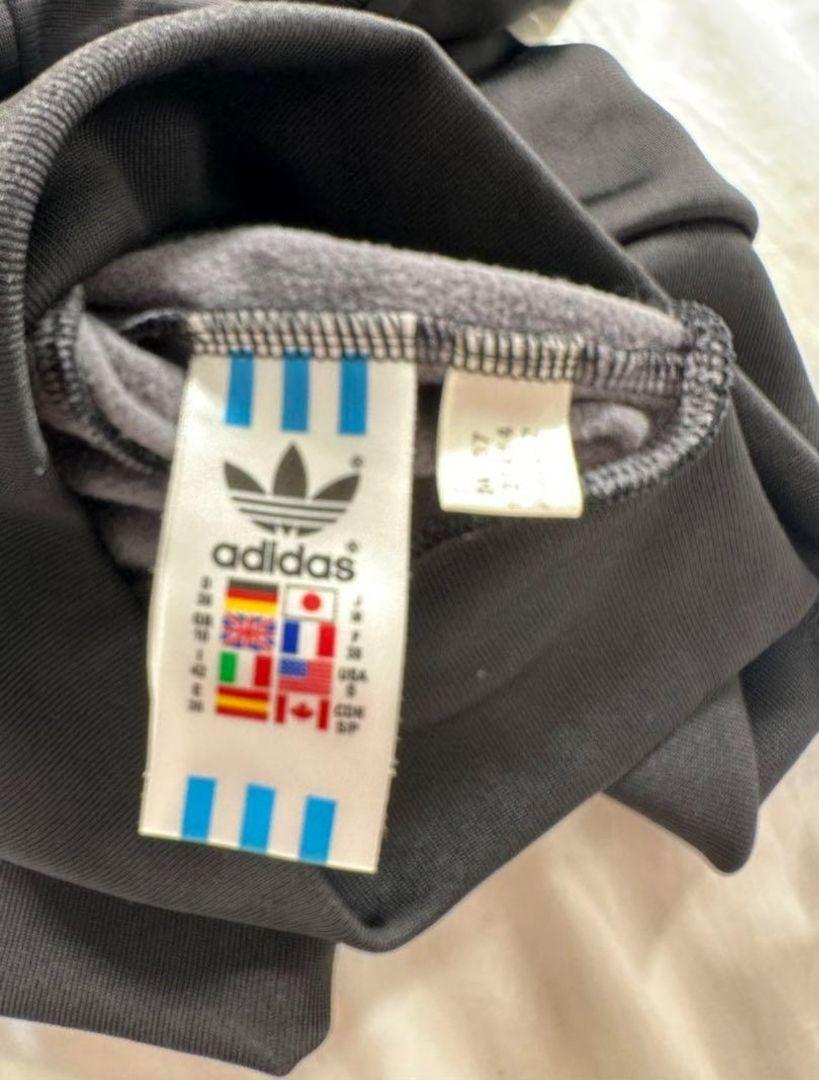 adidas 00s 希少 アディダス トラックジャケット　刺繍ロゴ