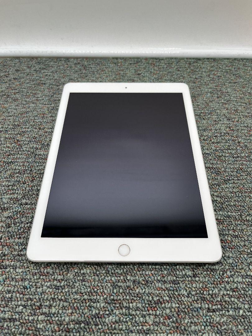 iPad5 第5世代 Wi-Fi+Cellular simフリ おまけ付 870 - メルカリ