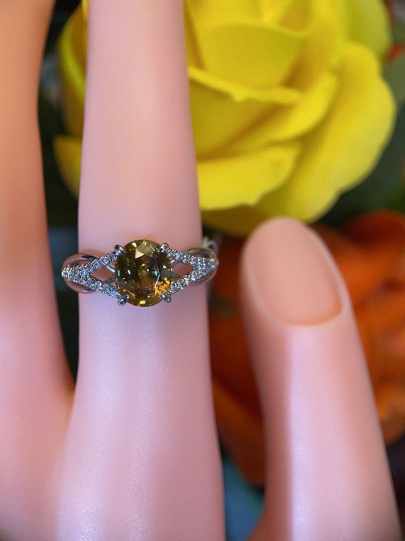 スフェーン1.87ct ダイヤ0.16ct