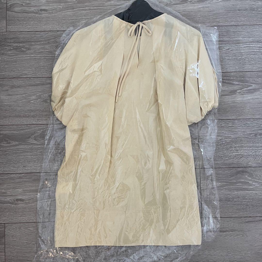 新品　yori リネンパフスリーブブラウス 36