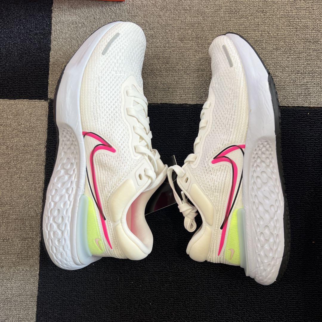シューズ NIKE ZOOMX INVINCIBLE RUN FK UK8