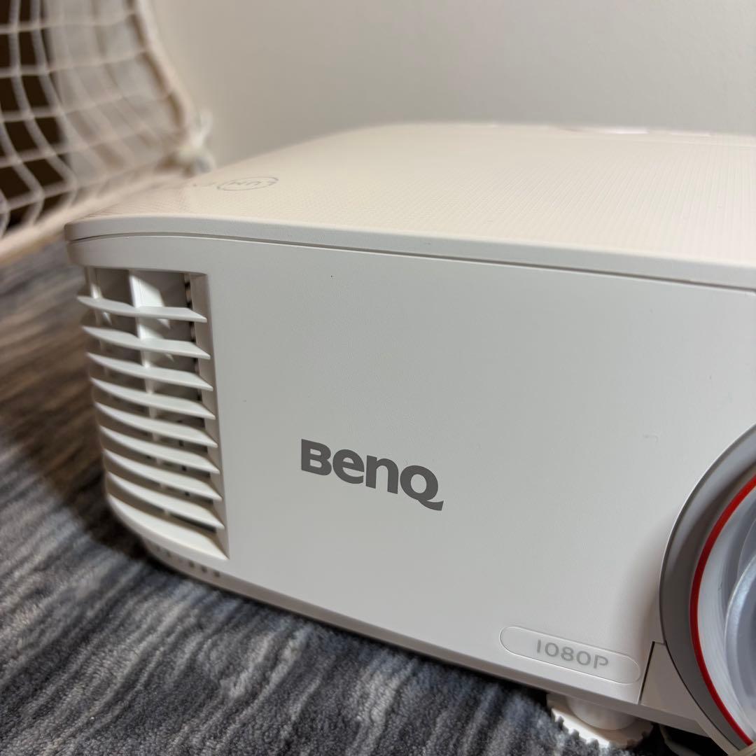 【ほぼ未使用】BENQ TH671ST プロジェクター 本体 リモコン付属