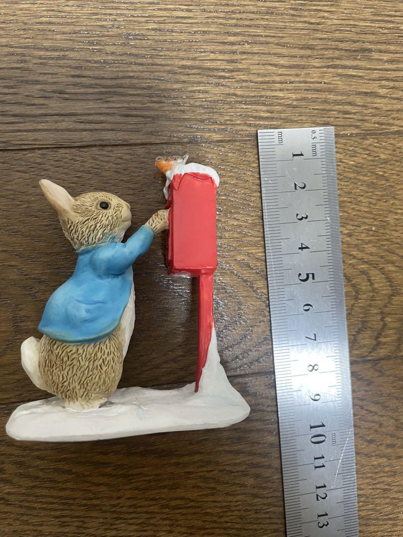 ピーターラビット　置物