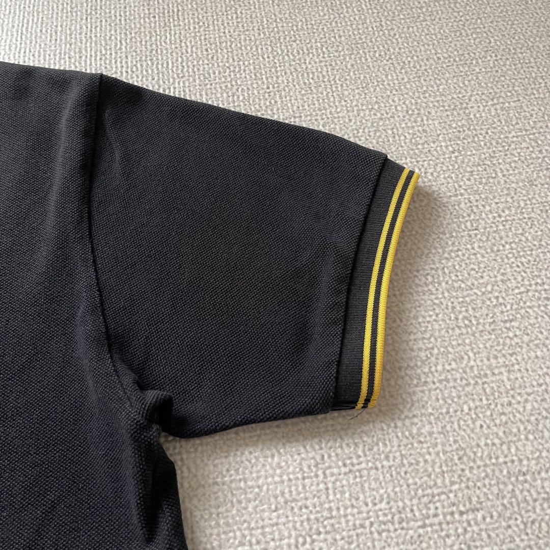 【人気モデル】FRED PERRY ティップライン M12 Lサイズ 黒×黄色