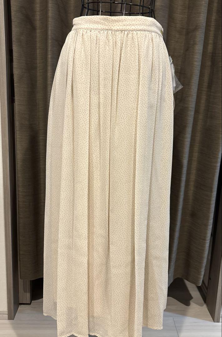 【NorAh】クリーム色 ドット柄 パンツ 未使用タグ付き サイズ38