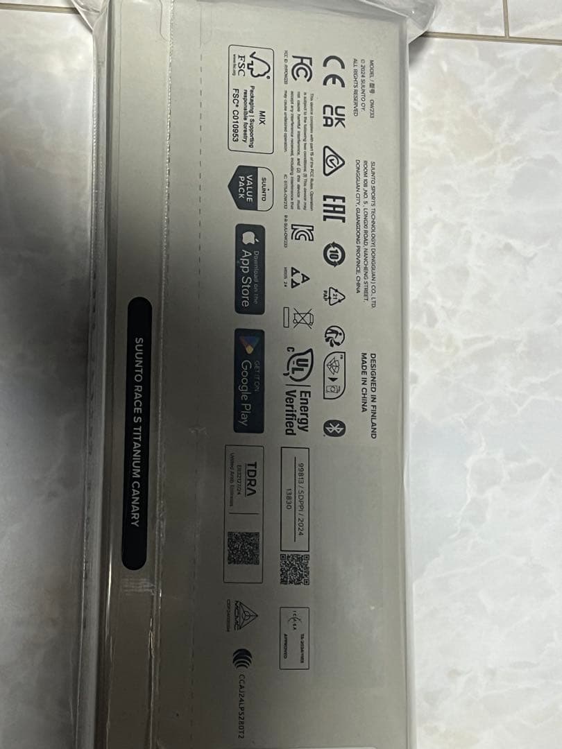 【新品未開封】スント SUUNTO RACE S CANARY スポーツウォッチ