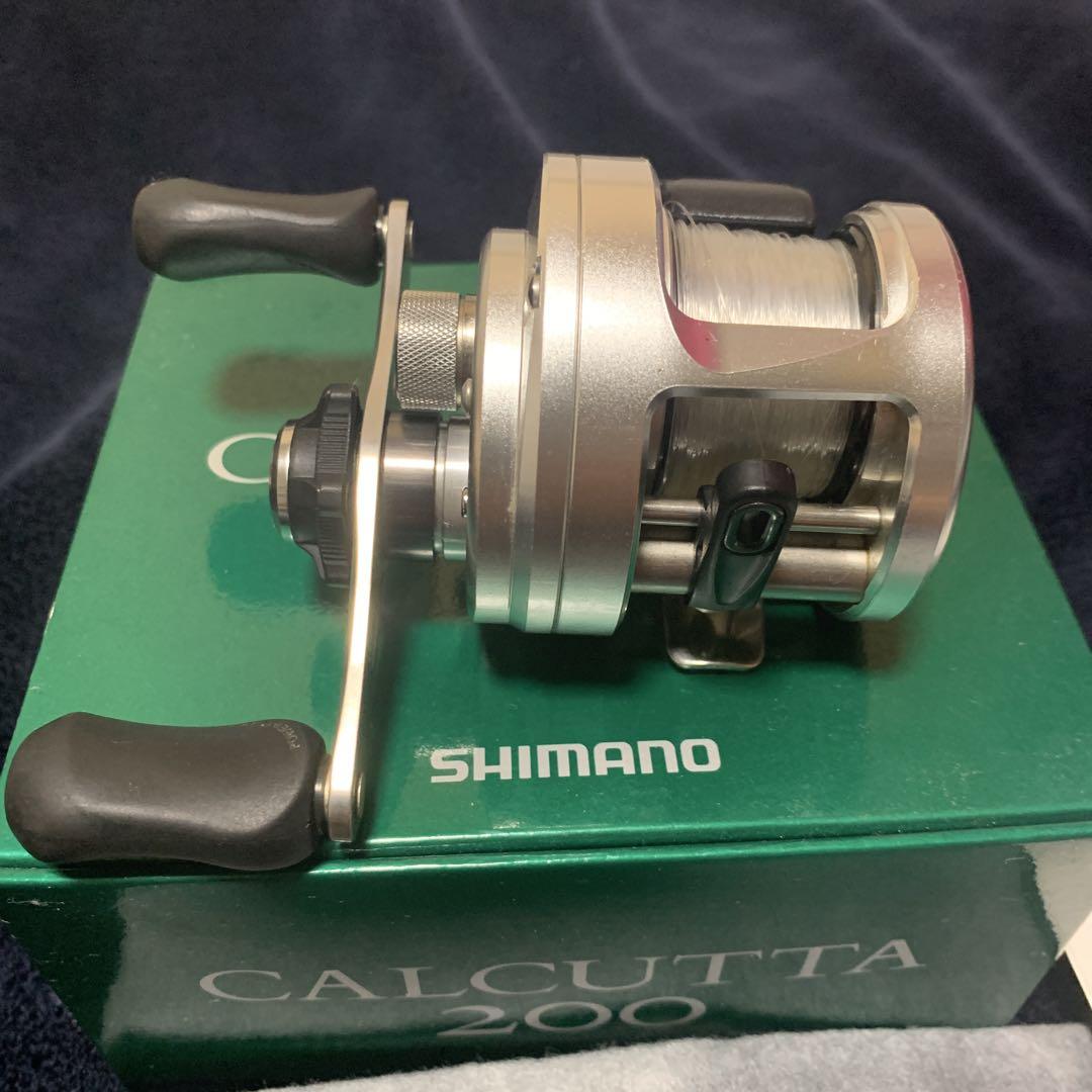 リール SHIMANO CALCUTTA 200 Amazon.com : Shimano 14 Calcutta Conquest 200 Baitcasting