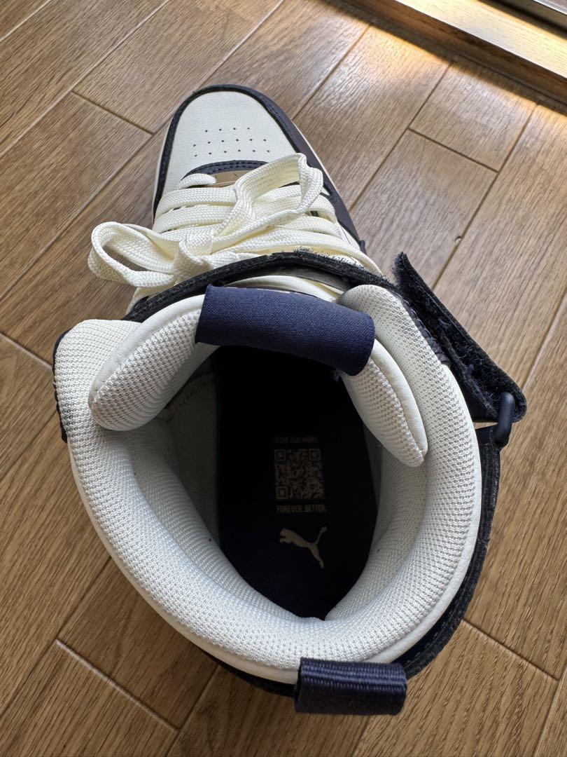 PUMA ハイカットスニーカー　レディース　メンズ　24.5cm