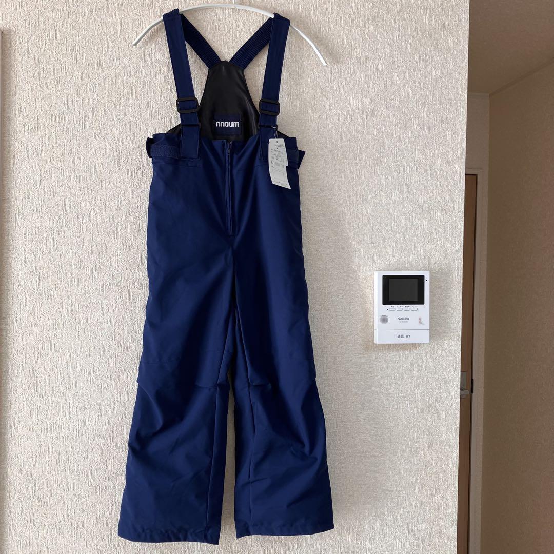 【新品未使用】130cm　スキーウェア　上下セット　NNOUM