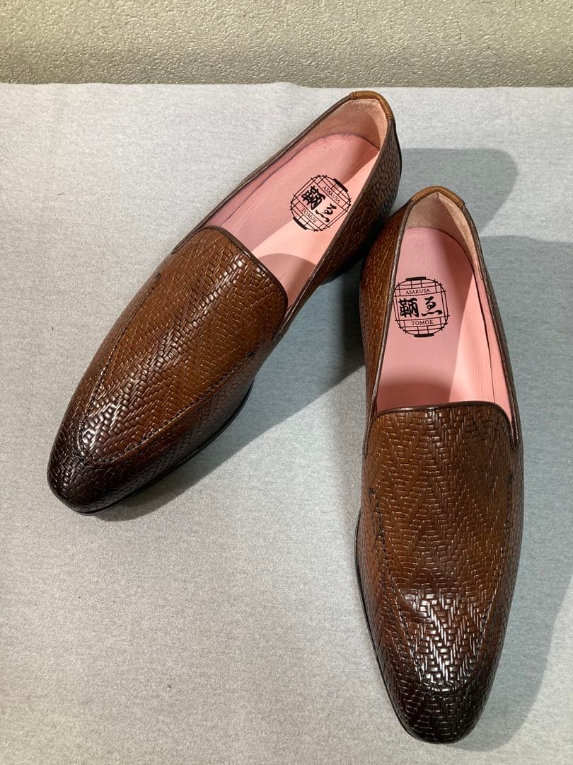 ［新品］ともえTE212 ローファー エンボスレザー ブラウン26cm ❼❹