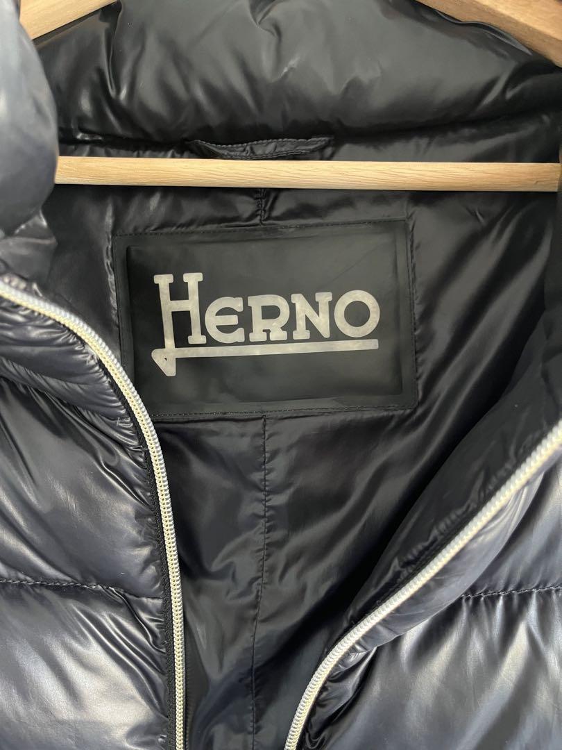HERNOブラックダウンジャケット