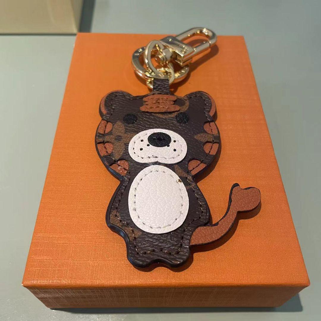 LOUIS VUITTON ルイ・ヴィトンの可愛いキーホルダー