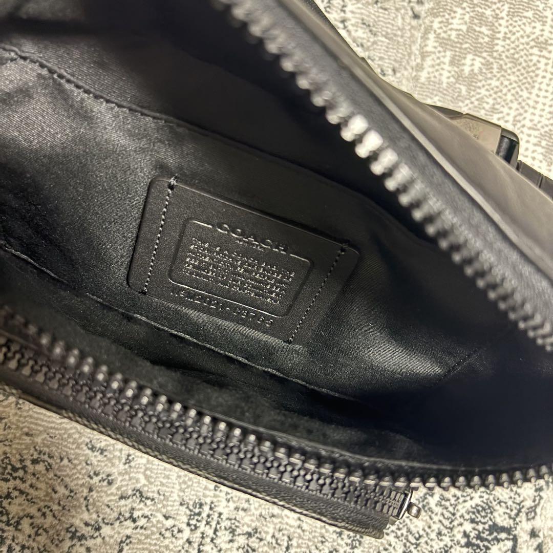 Coach ボディバッグ ブラック