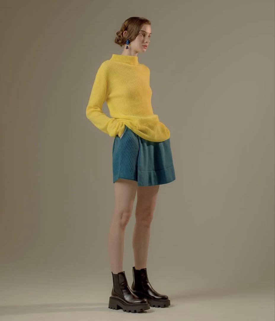 TAN SPLIT SKIRT(ニットショートパンツ)パンツ