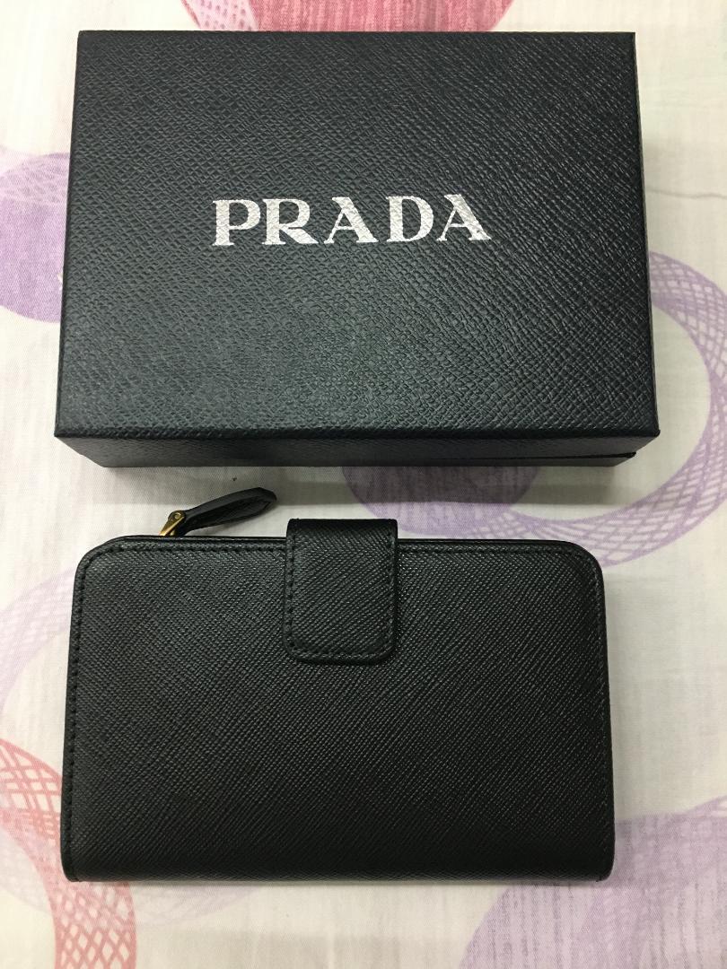 PRADAプラダ 二つ折り財布 L字ファスナー 小銭入れ