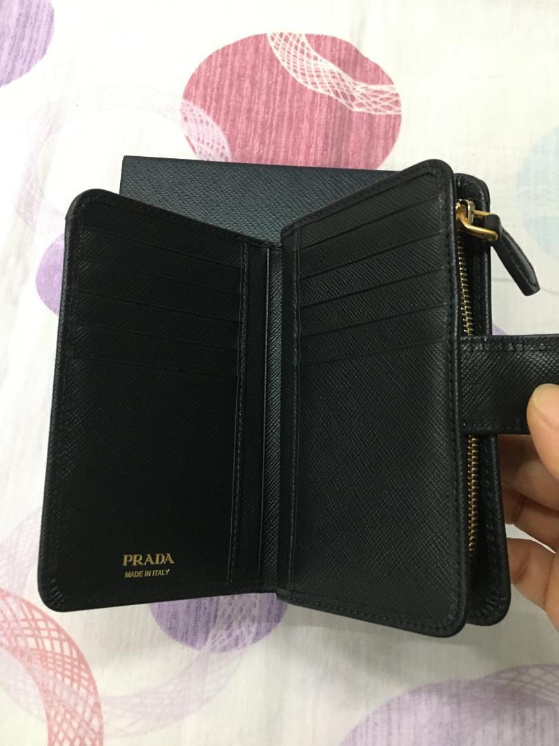 PRADAプラダ 二つ折り財布 L字ファスナー 小銭入れ