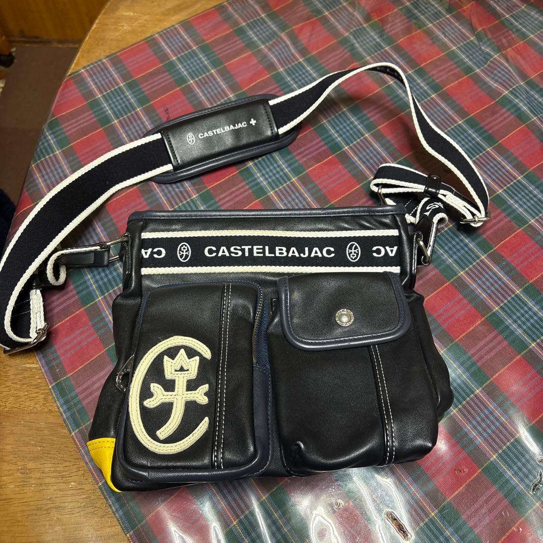 CASTELBAJAC レザーショルダーバッグ CASTELBAJAC レザーショルダーバッグ ブラック/マルチカラー - メルカリ