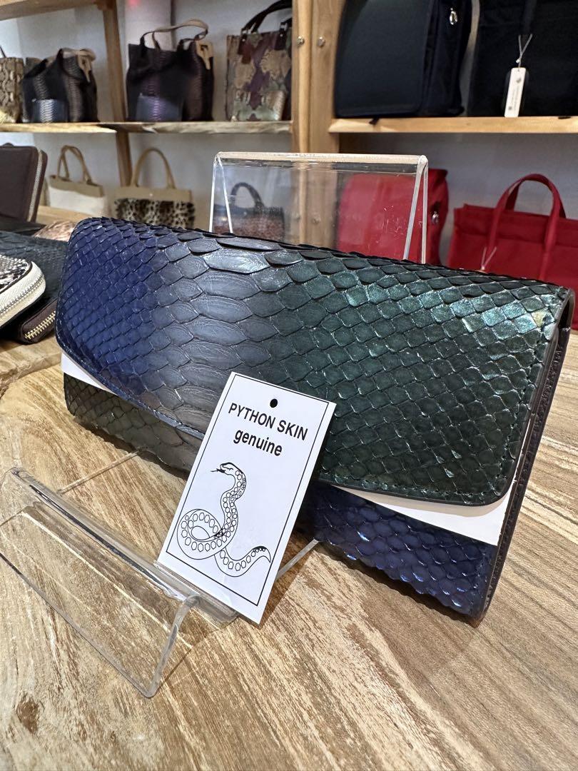 232長財布(フラップ)  ヘビ革  新品未使用 男女兼用 ダイヤモンドパイソン
