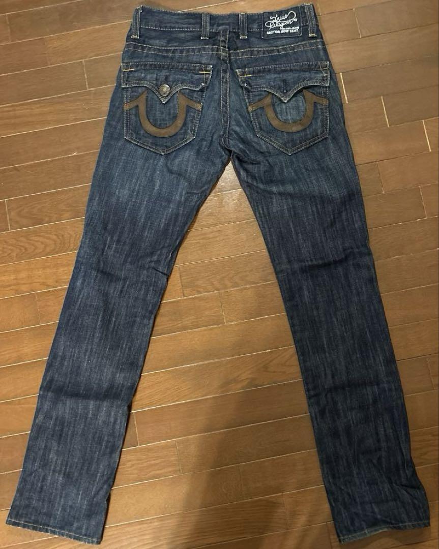 True Religion ダークブルーストレートデニム