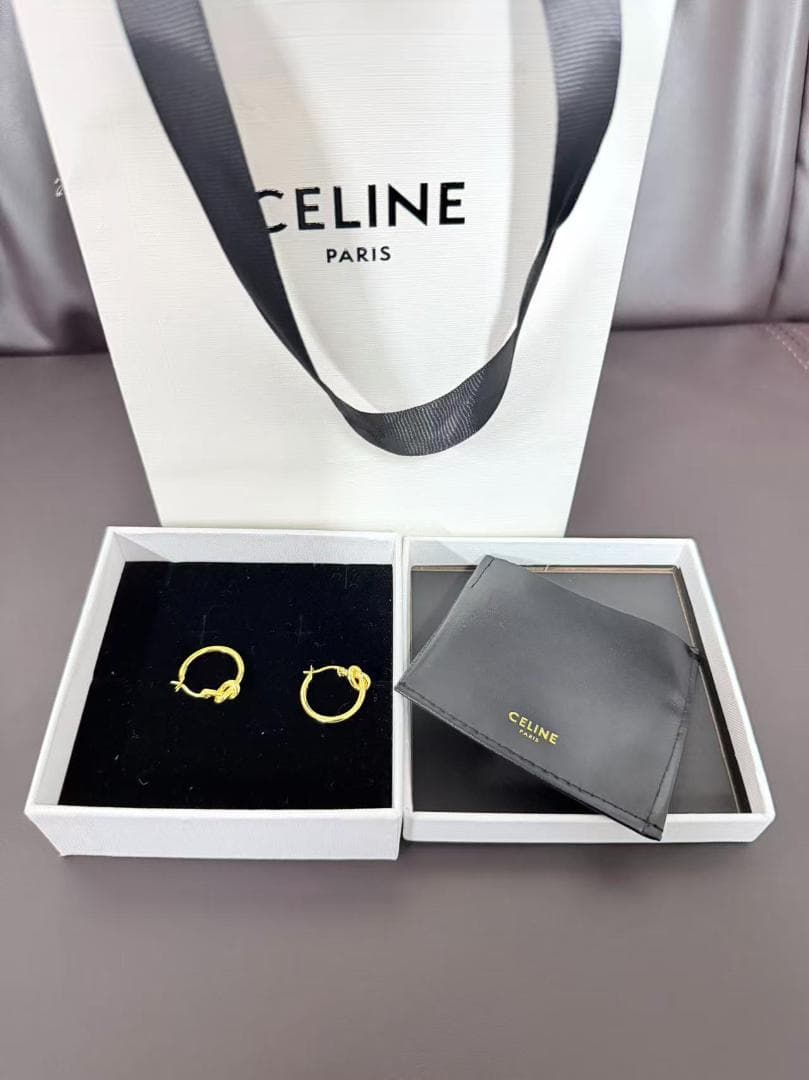 美品 CELINE ゴールド ノットデザイン フープピアス