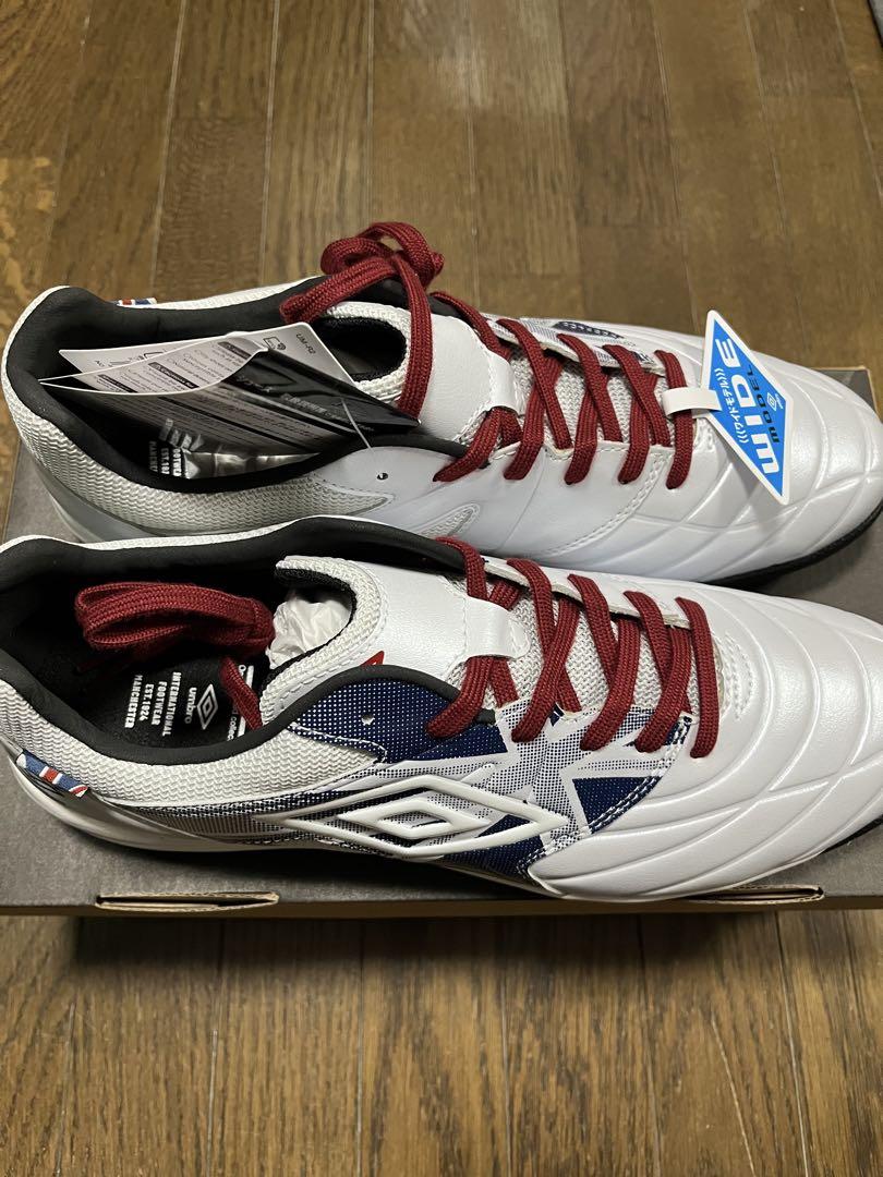 umbro 100周年 アクセレイターTR WIDE