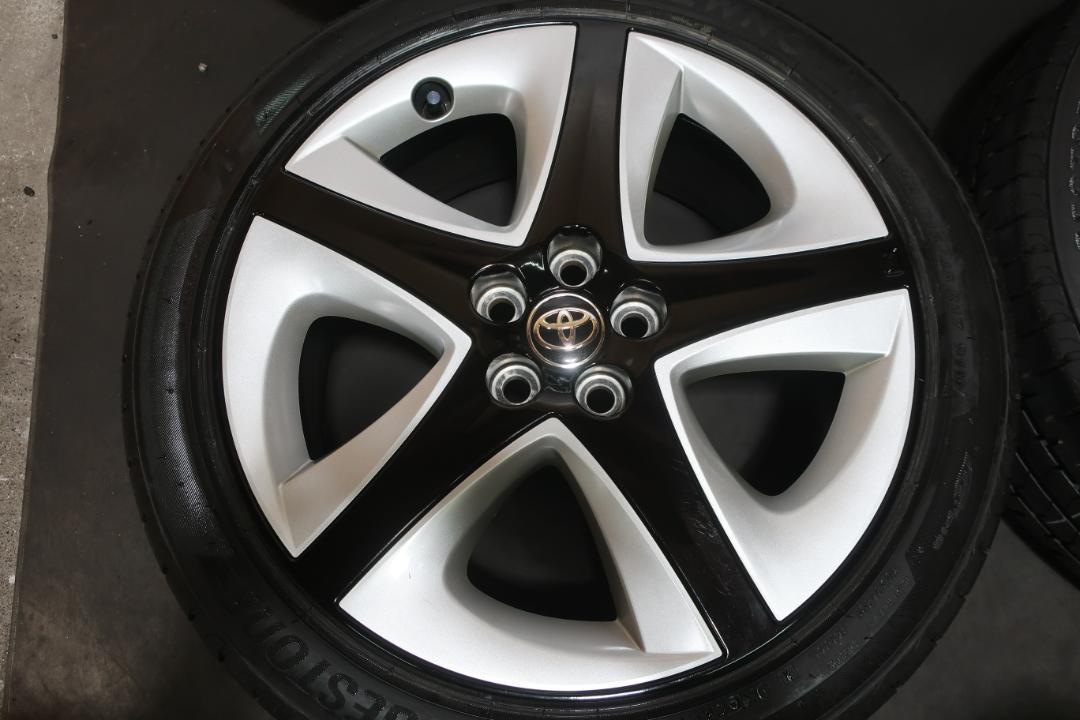 yaqxukj8pa様送料込　トヨタ 純正 50 プリウス 215/45R17