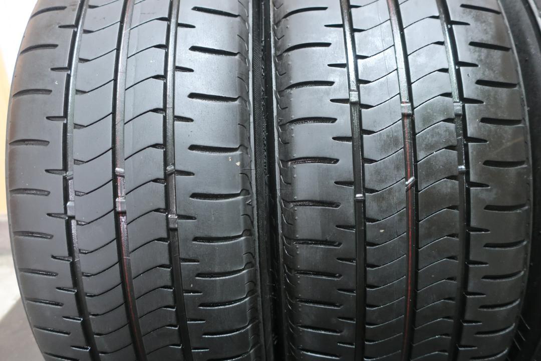 yaqxukj8pa様送料込　トヨタ 純正 50 プリウス 215/45R17