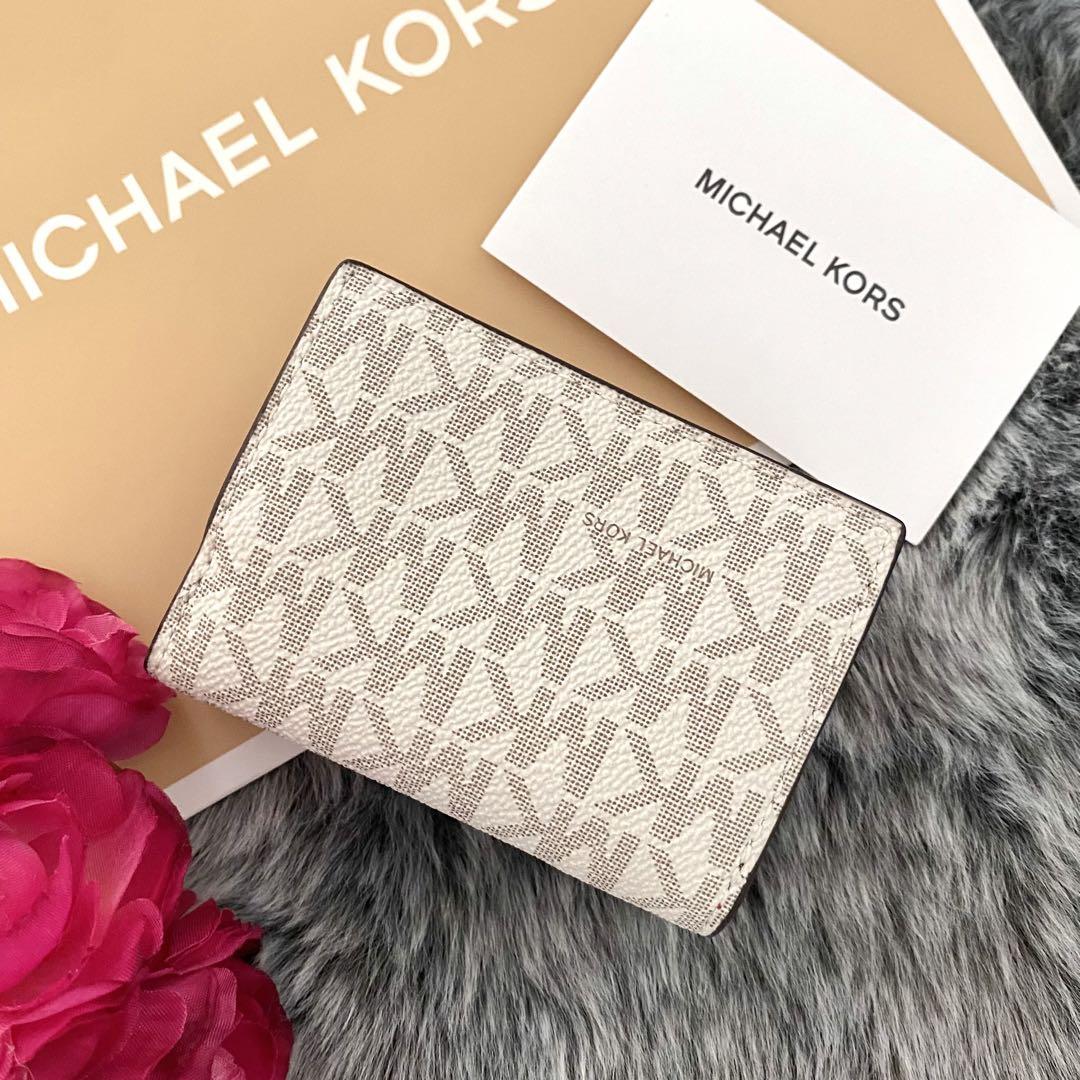 新品☆MICHAEL KORS 折り財布 ホワイト シグネチャー 折り財布