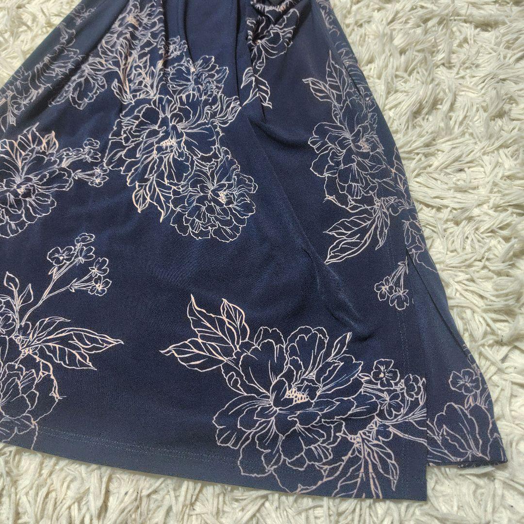 【未使用級♡希少13】ローラアシュレイ カシュクール花柄ワンピース 紺 【未使用級♡希少13】ローラアシュレイ カシュクール花柄ワンピース 紺